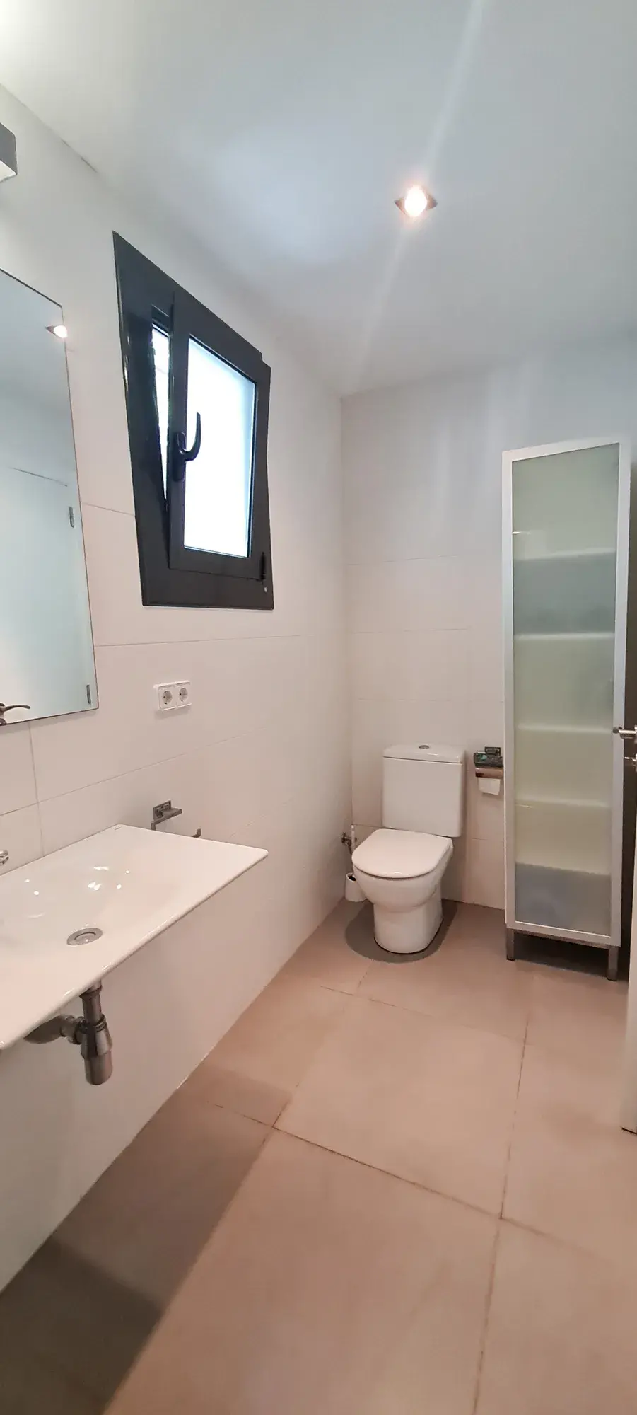 Singular Planta baja baño