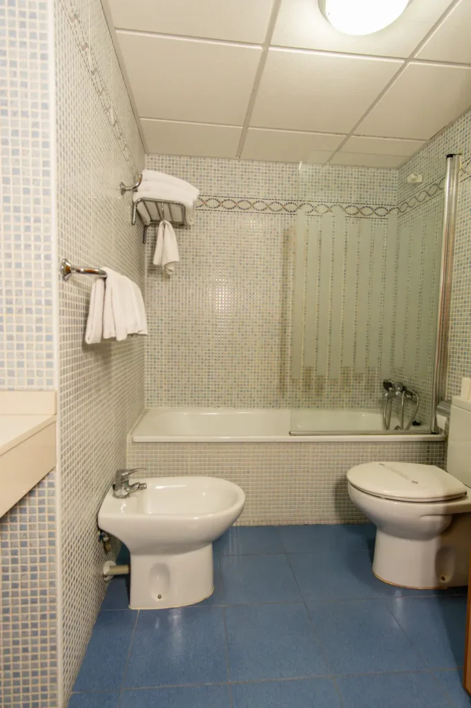 baño apartamentos turisticos