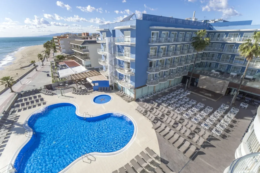 Augustus Swimming Pool Cambrils